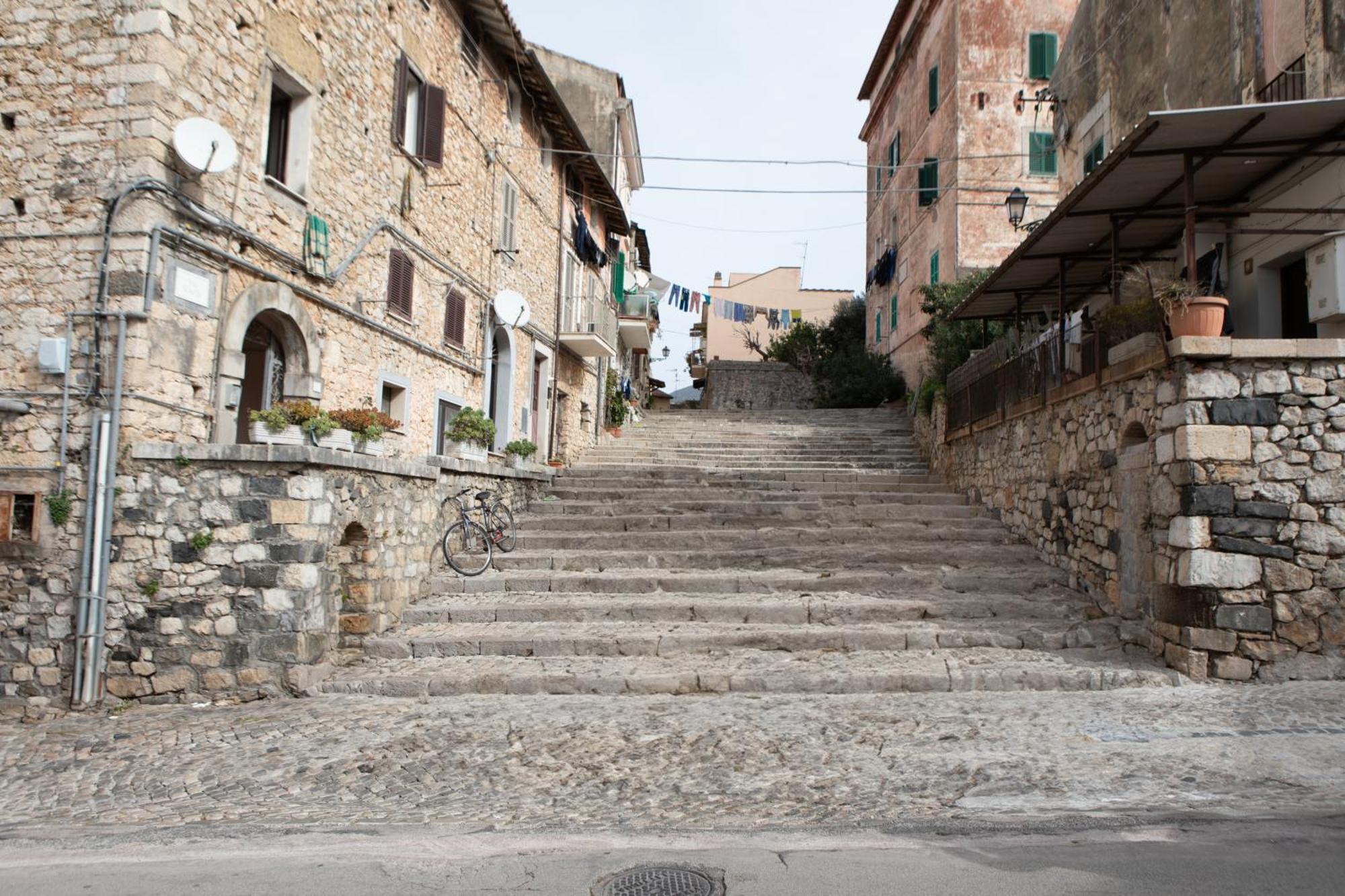 דירות טרצ'ינה Casa Vitelli - Centro Storico A Due Passi Da Tutto מראה חיצוני תמונה